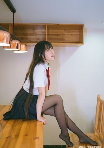 黑人巨大白妞喷水_DVD电影完整版